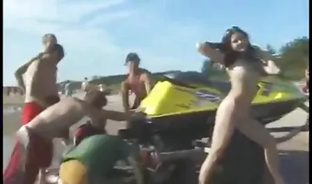 جذاب MILF بلوند انگشت الاغ ناز او دمیدن دیک سیاه فیلمسکسی کوتاه است